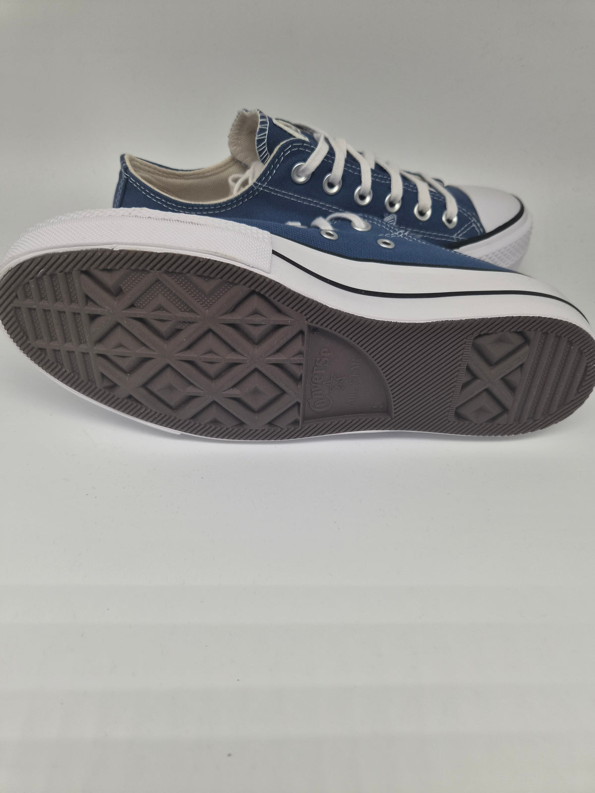 Converse Chuck Taylor All Star - Low Platform