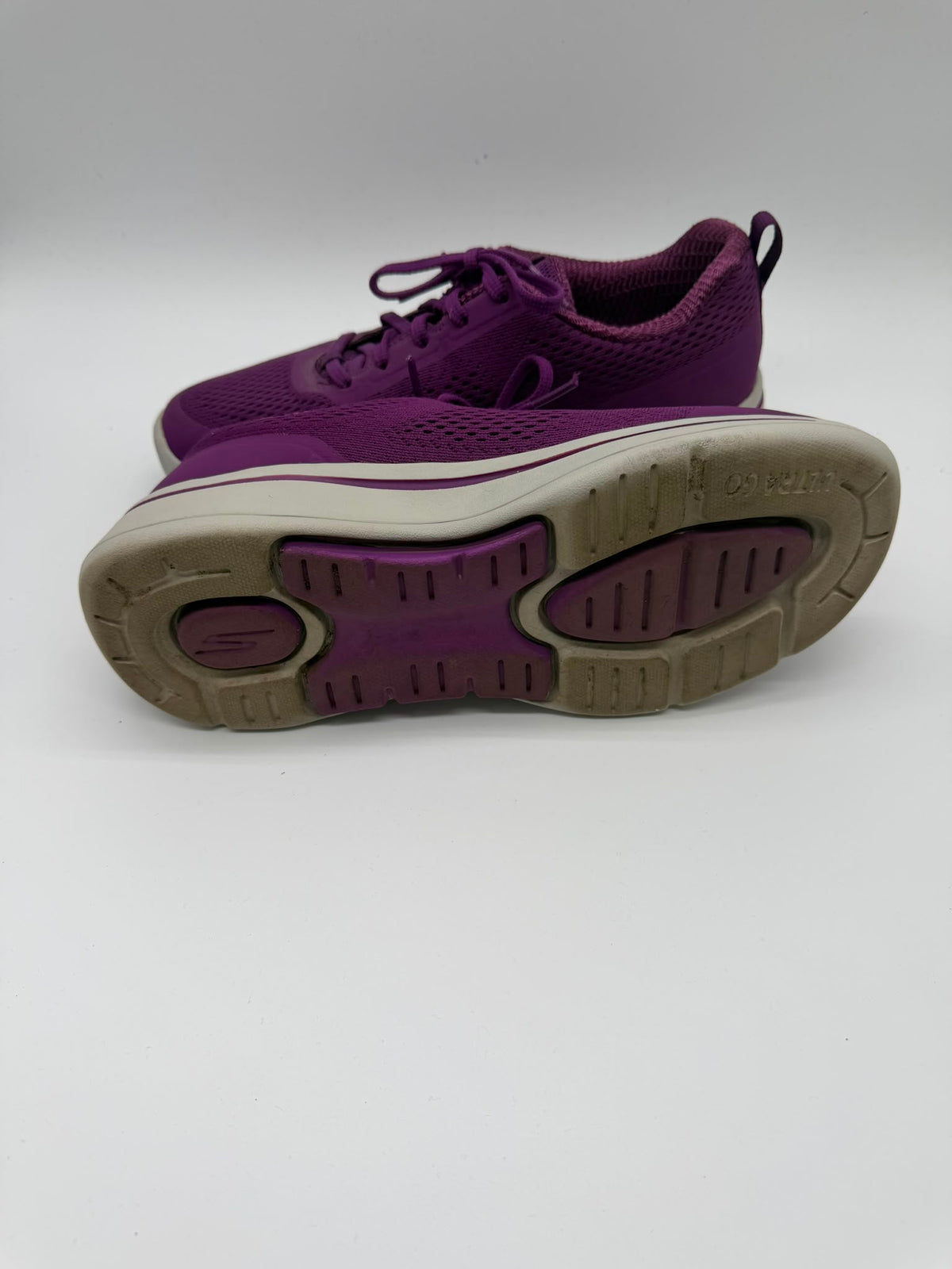 Skechers - GO WALK Arch Fit