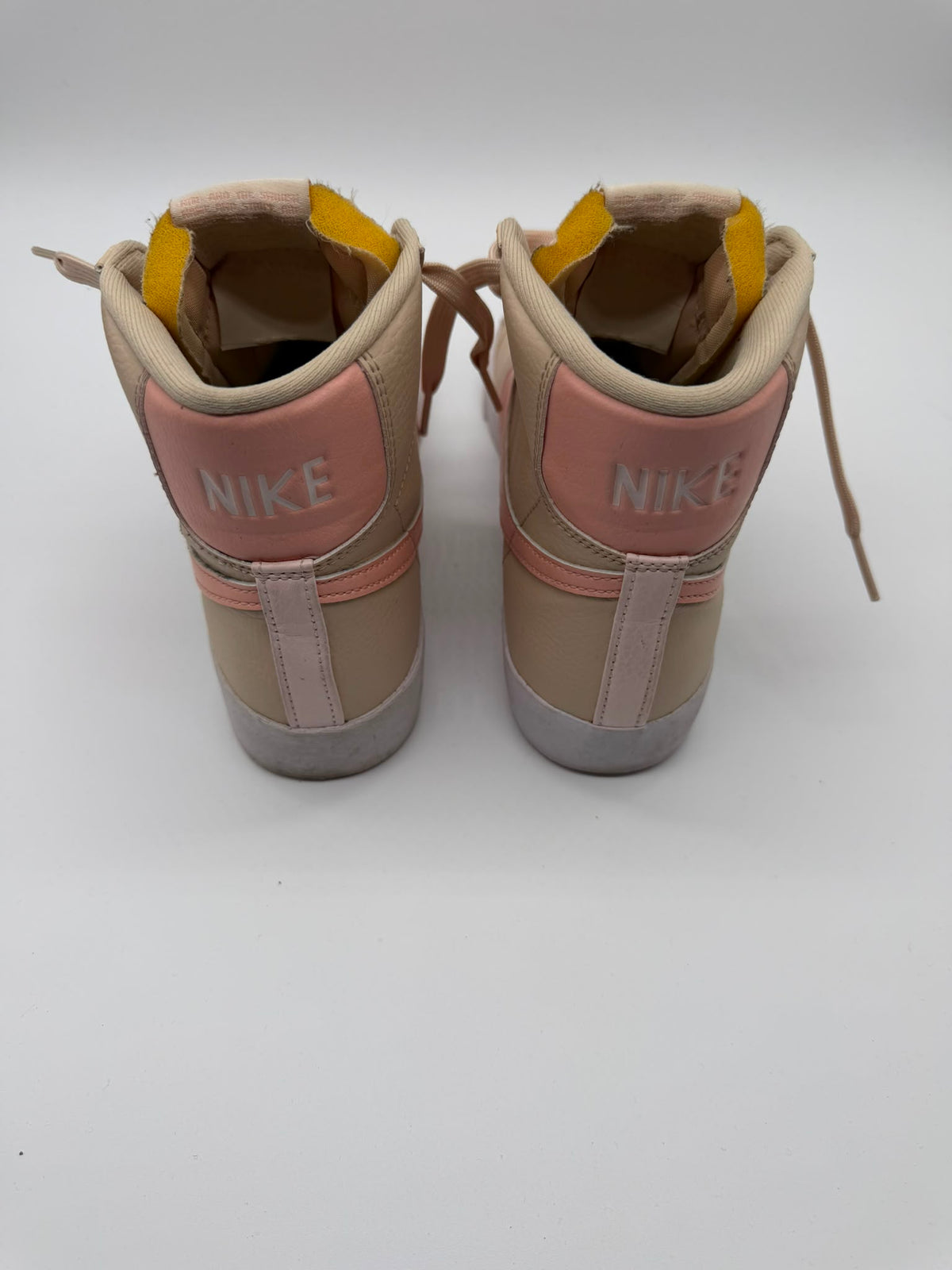 Nike - Blazer Mid 77