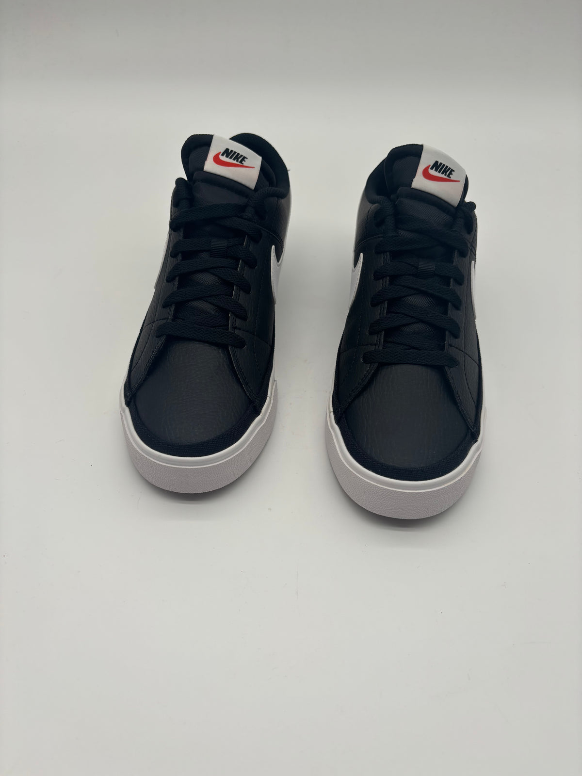 Nike - Court Legancy