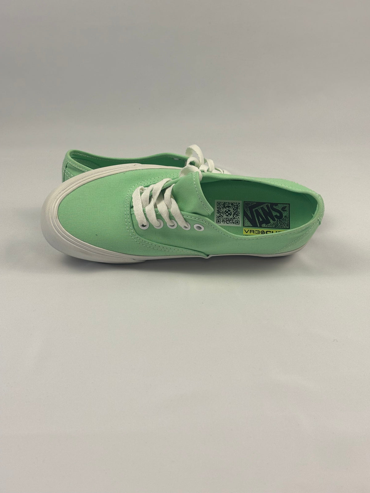 Vans - Authentic
