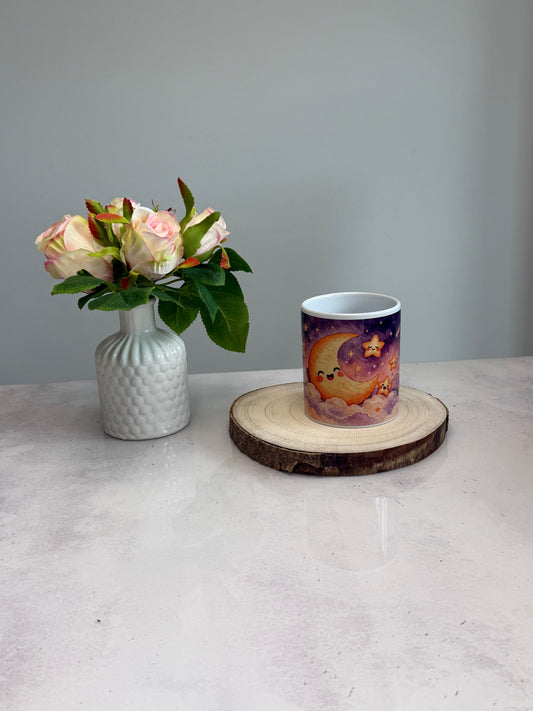 Kawaii Mond Tasse – Süßer Mond mit Sternen & Wolken | Selbst gezeichnet