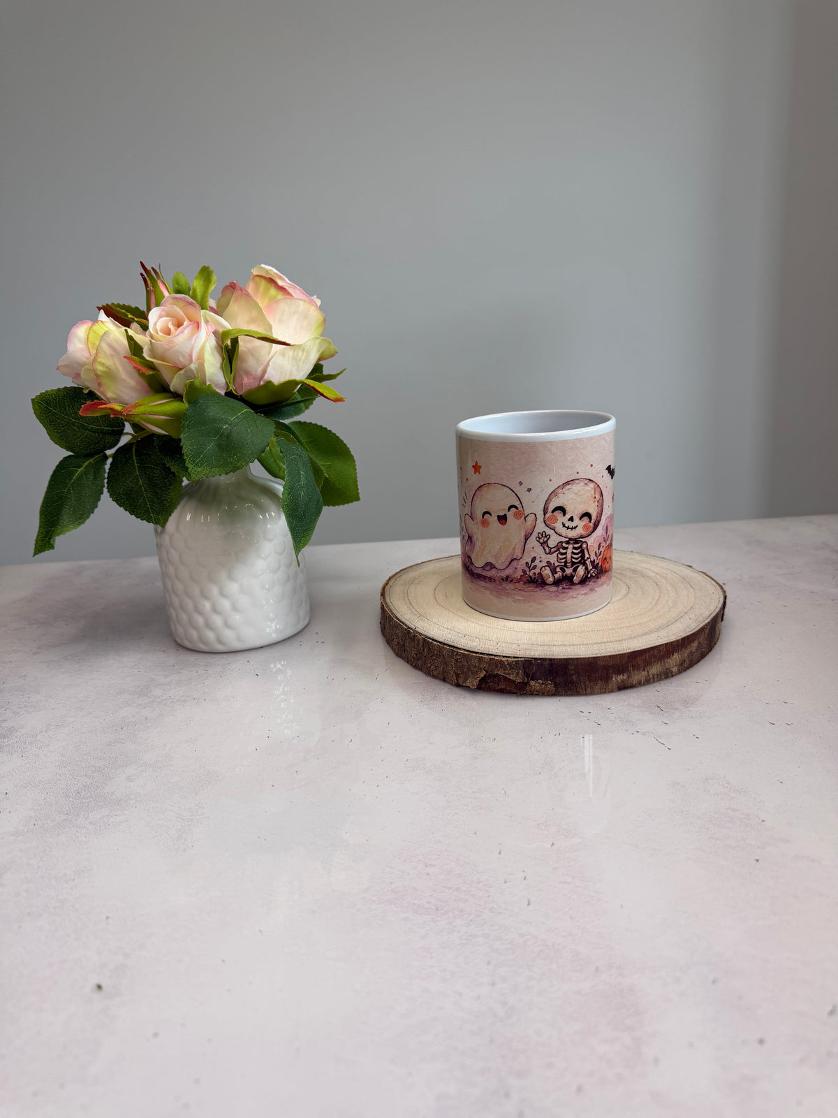 NEU Kawaii Halloween Tasse – Süßer Geist & Skelett