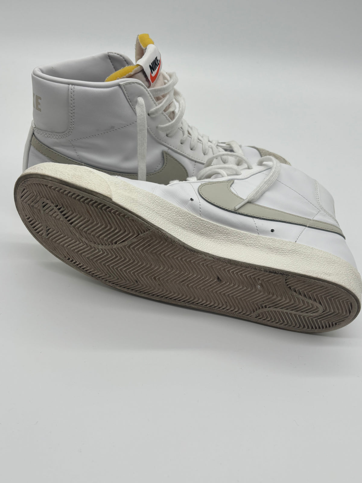 Nike - Blazer Mid '77