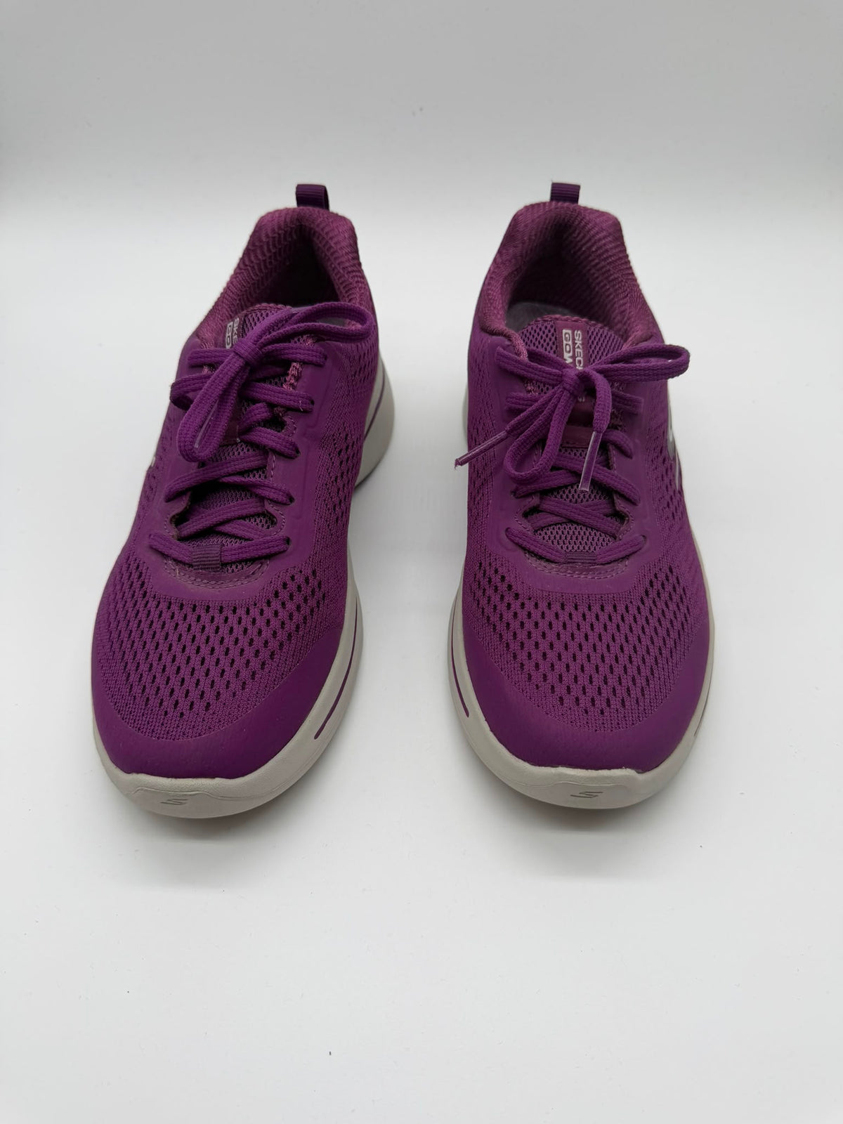 Skechers - GO WALK Arch Fit