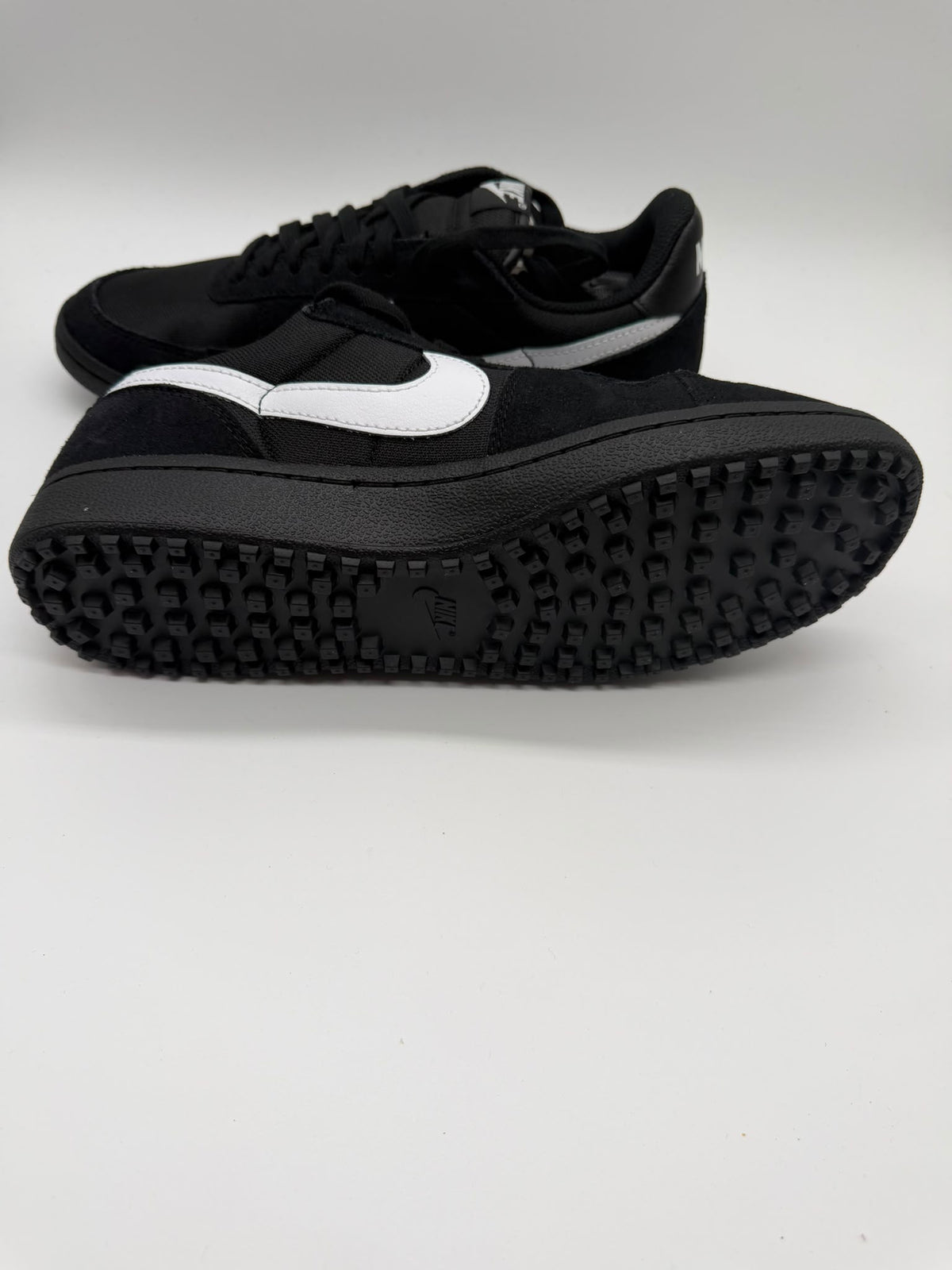 Nike - Field General
